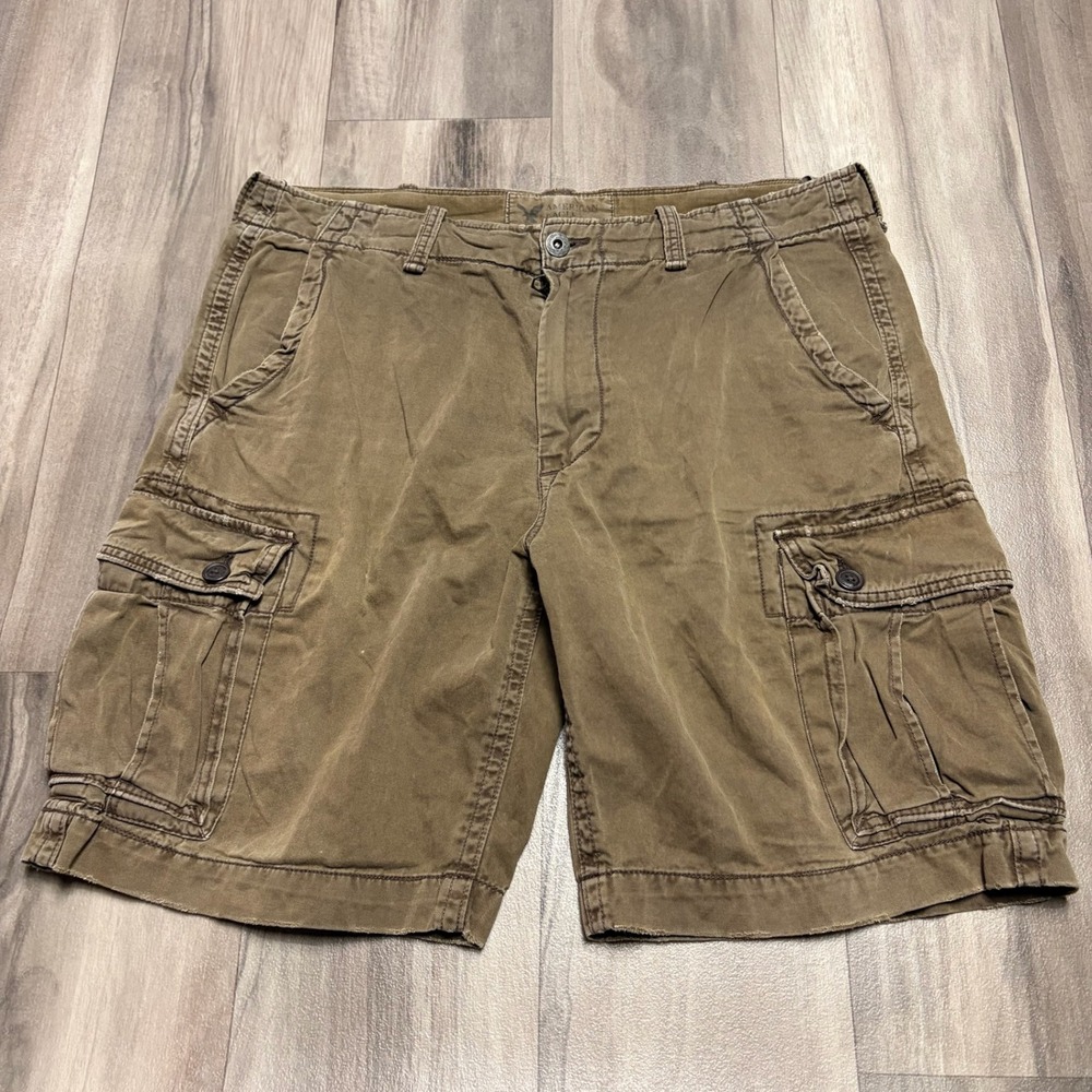 American Eagle Outfitters Mens Brown Cargo Shorts Classic Length Size 40 Utility